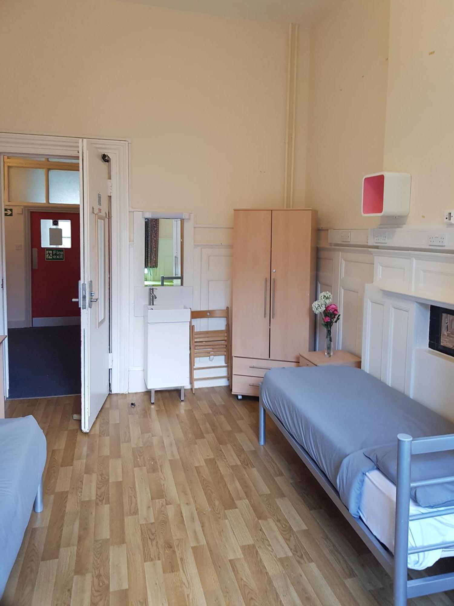 ロンドン Belsize Houseホステル 部屋 写真