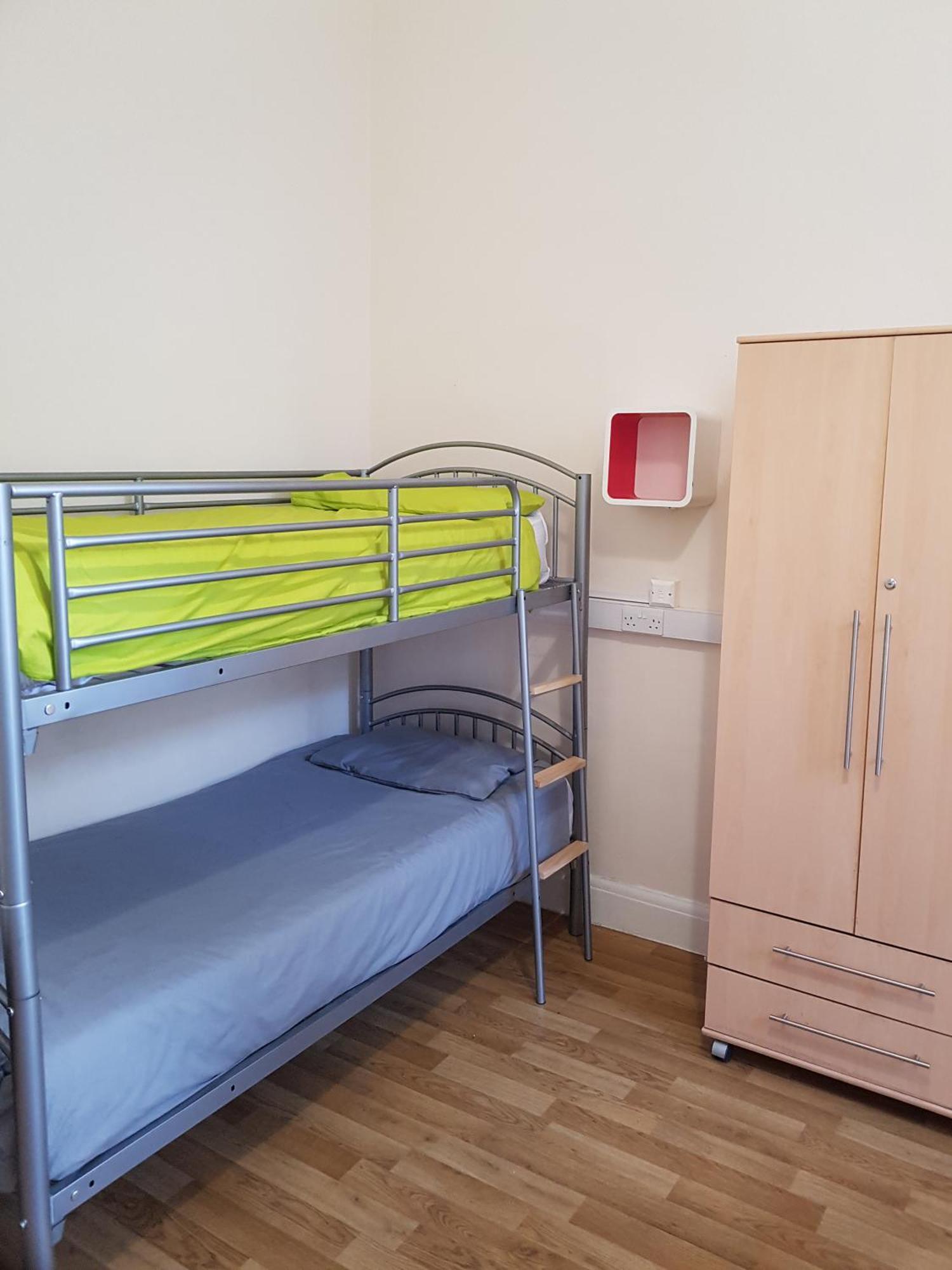 ロンドン Belsize Houseホステル 部屋 写真